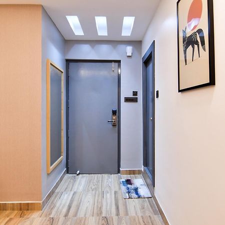Super Townhouse Oak Sayhallo Ecstasy Bhubaneswar Eksteriør billede