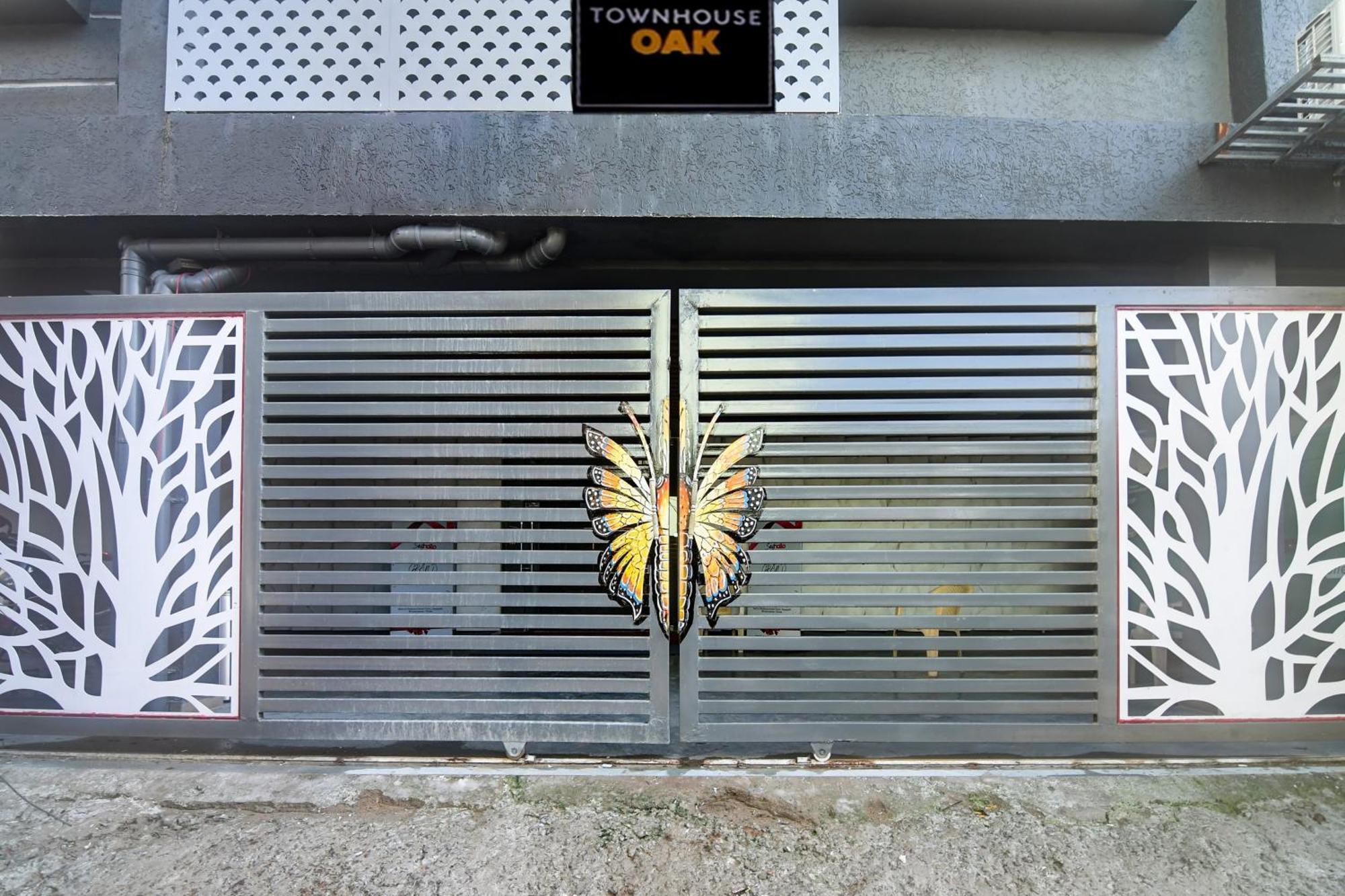 Super Townhouse Oak Sayhallo Ecstasy Bhubaneswar Eksteriør billede